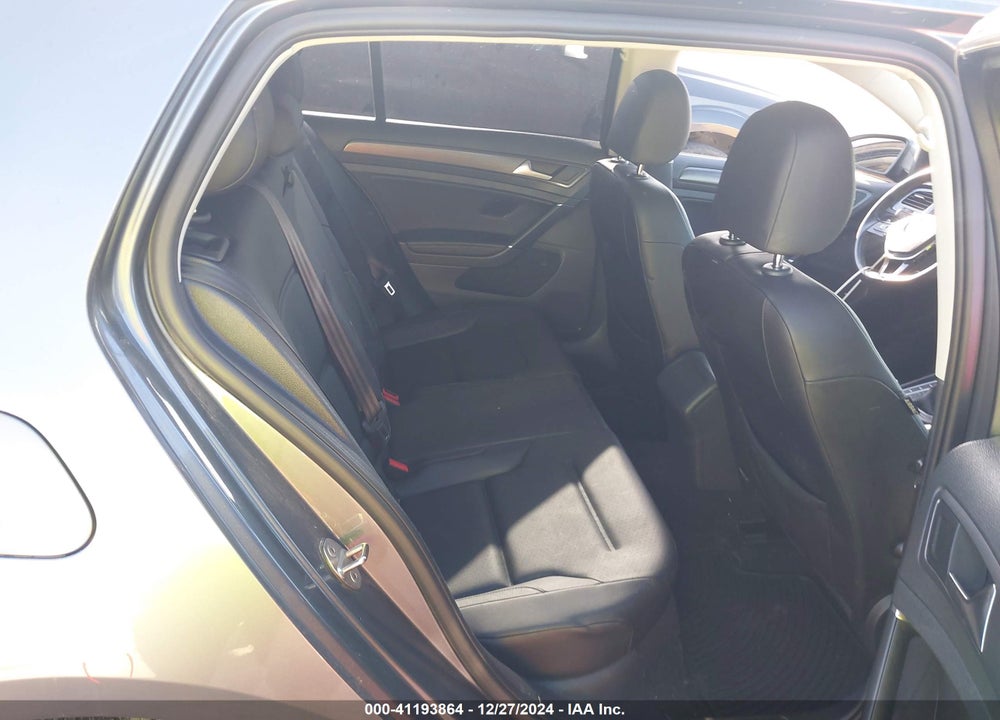 2018 VOLKSWAGEN GOLF VIN: 3VWG17AU6JM251655