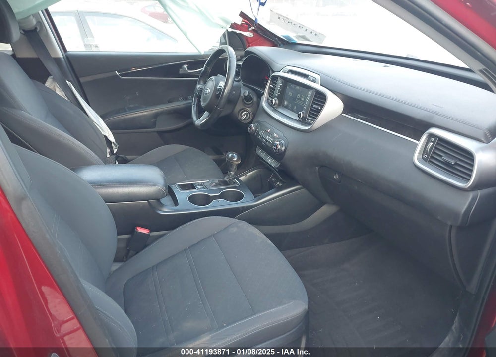2017 KIA SORENTO 2.4L LX VIN: 5XYPGDA3XHG255657