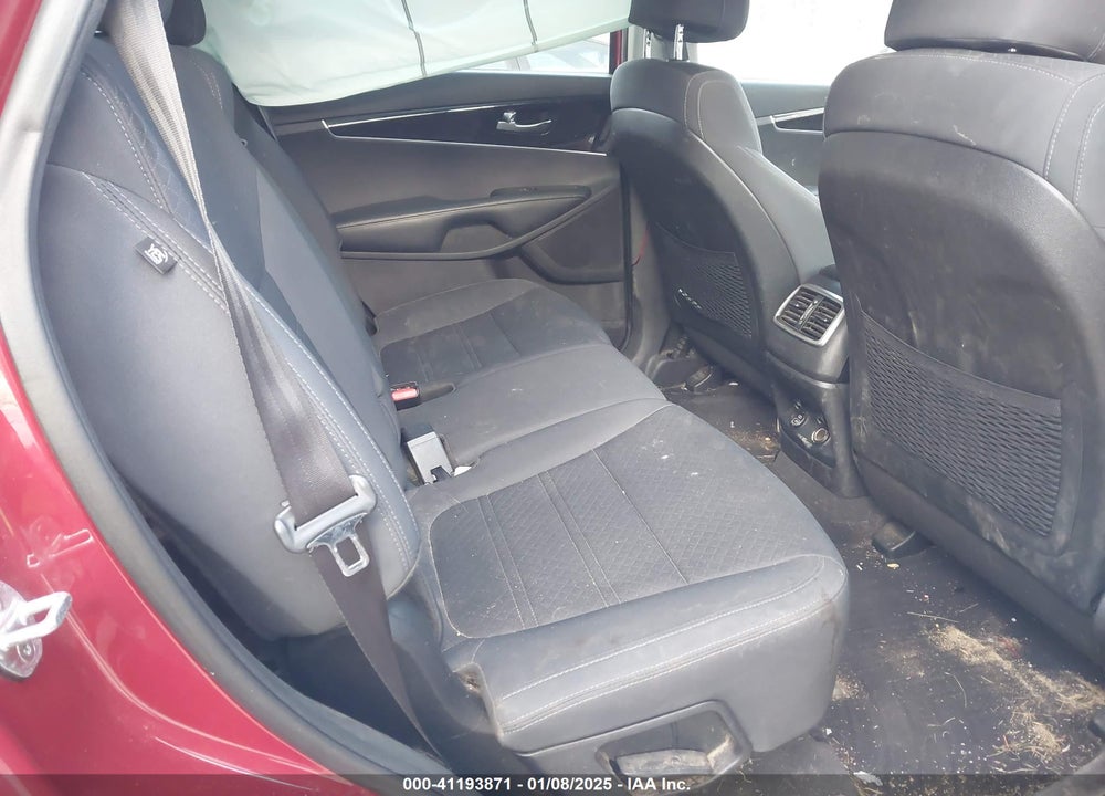 2017 KIA SORENTO 2.4L LX VIN: 5XYPGDA3XHG255657