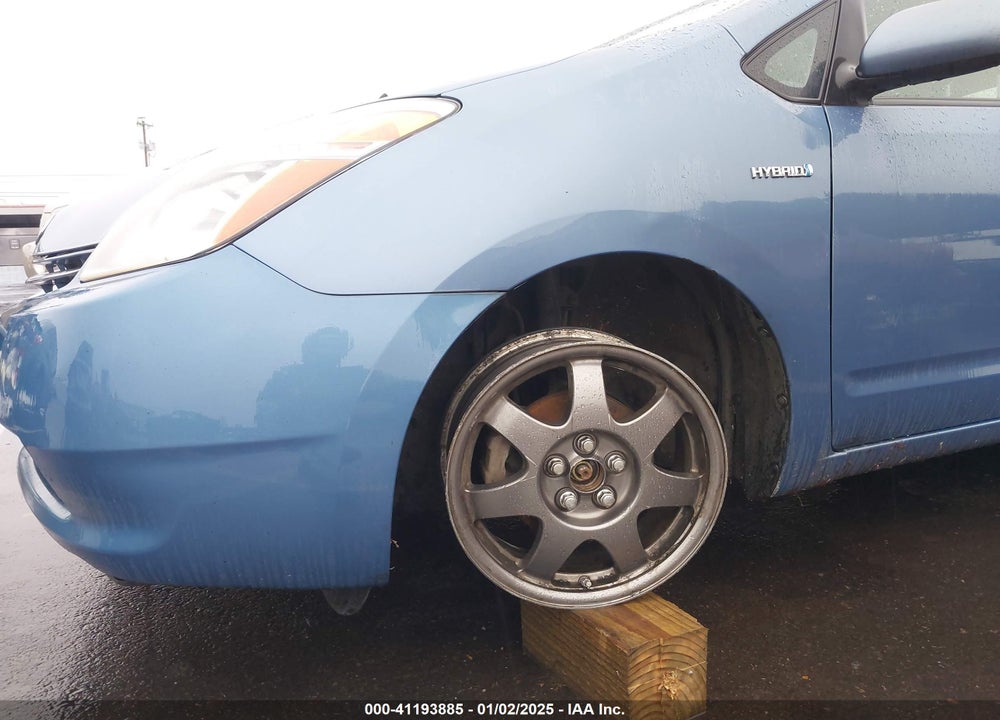 2009 TOYOTA PRIUS TOURING VIN: JTDKB20U697888324