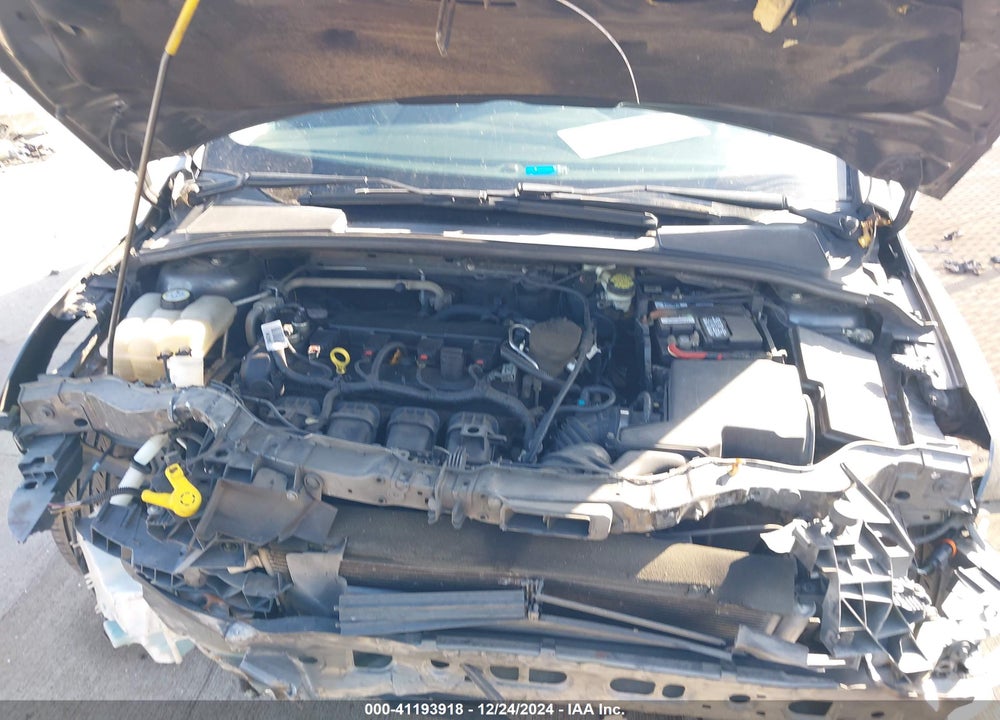 2015 FORD FOCUS VIN: 1FADP3F25FL230556