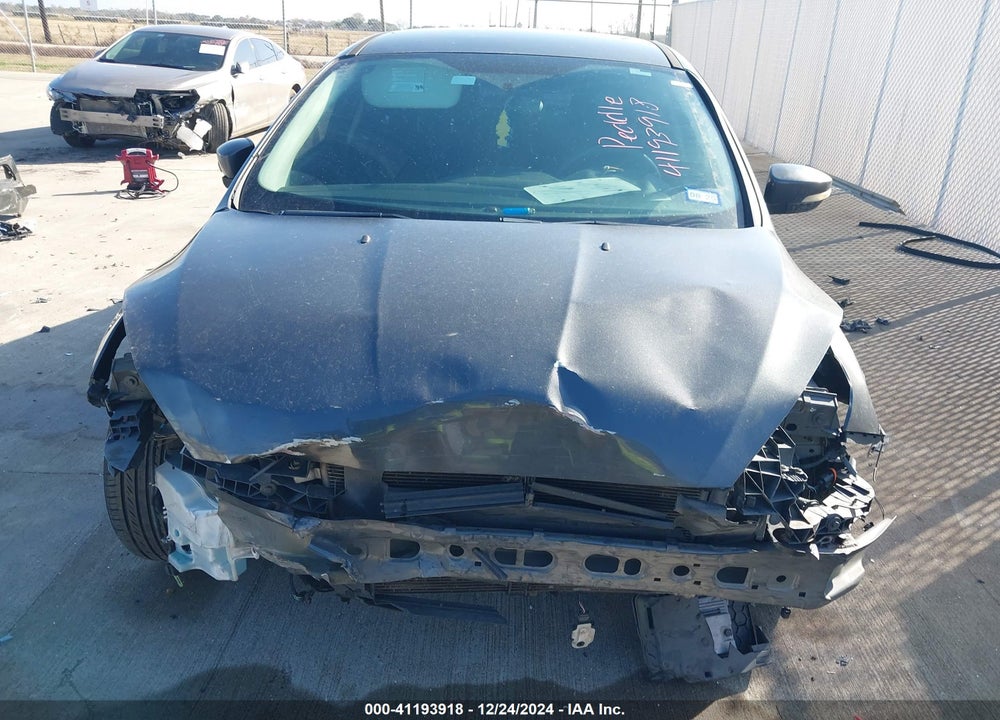2015 FORD FOCUS VIN: 1FADP3F25FL230556