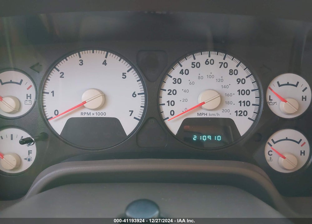 2008 DODGE RAM 1500 SLT VIN: 1D7HA18238S620911