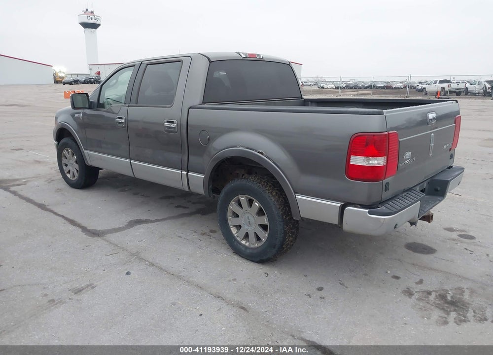 2006 LINCOLN MARK LT VIN: 5LTPW18516FJ02915