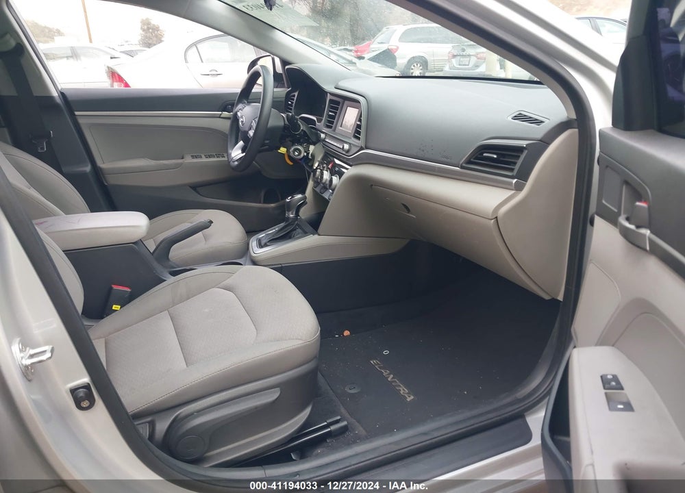 2019 HYUNDAI ELANTRA SE VIN: KMHD74LF2KU846464