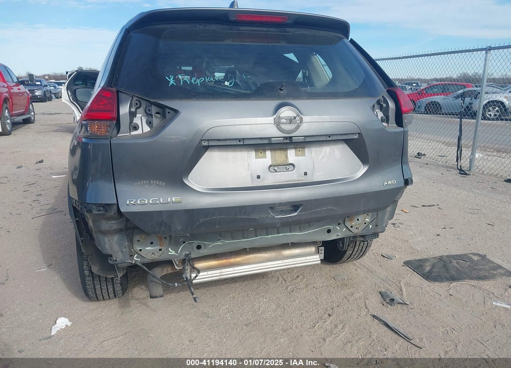 2017 NISSAN ROGUE S VIN: JN8AT2MV1HW020848