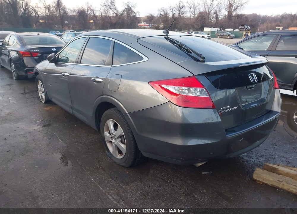 2011 HONDA ACCORD CROSSTOUR EX VIN: 5J6TF1H32BL000402
