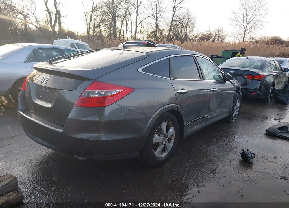 2011 HONDA ACCORD CROSSTOUR EX VIN: 5J6TF1H32BL000402