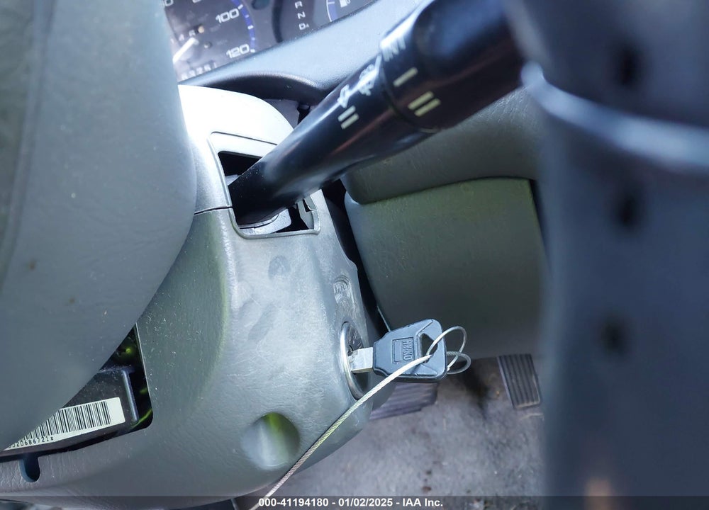 1998 HONDA CIVIC DX VIN: 2HGEJ6625WH579068