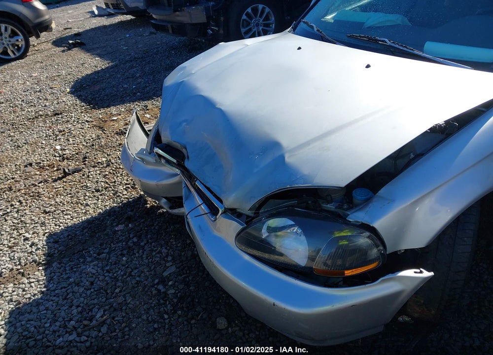 1998 HONDA CIVIC DX VIN: 2HGEJ6625WH579068