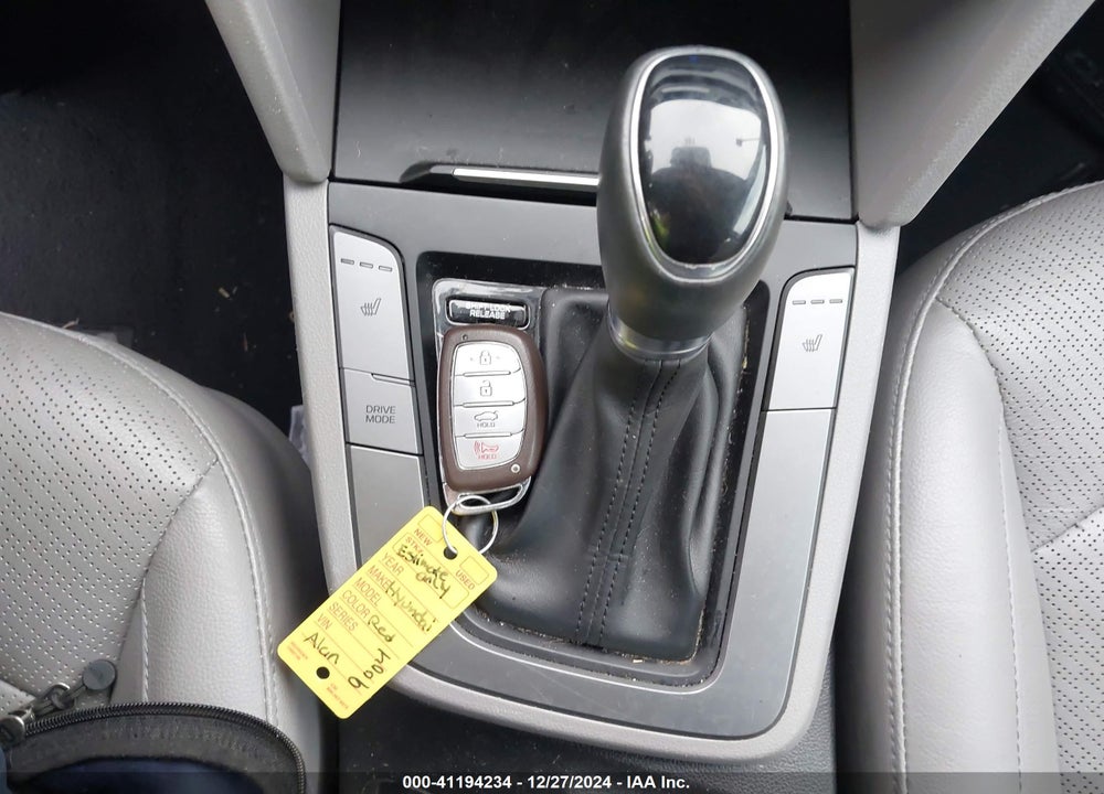 2018 HYUNDAI ELANTRA LIMITED VIN: KMHD84LF4JU698037