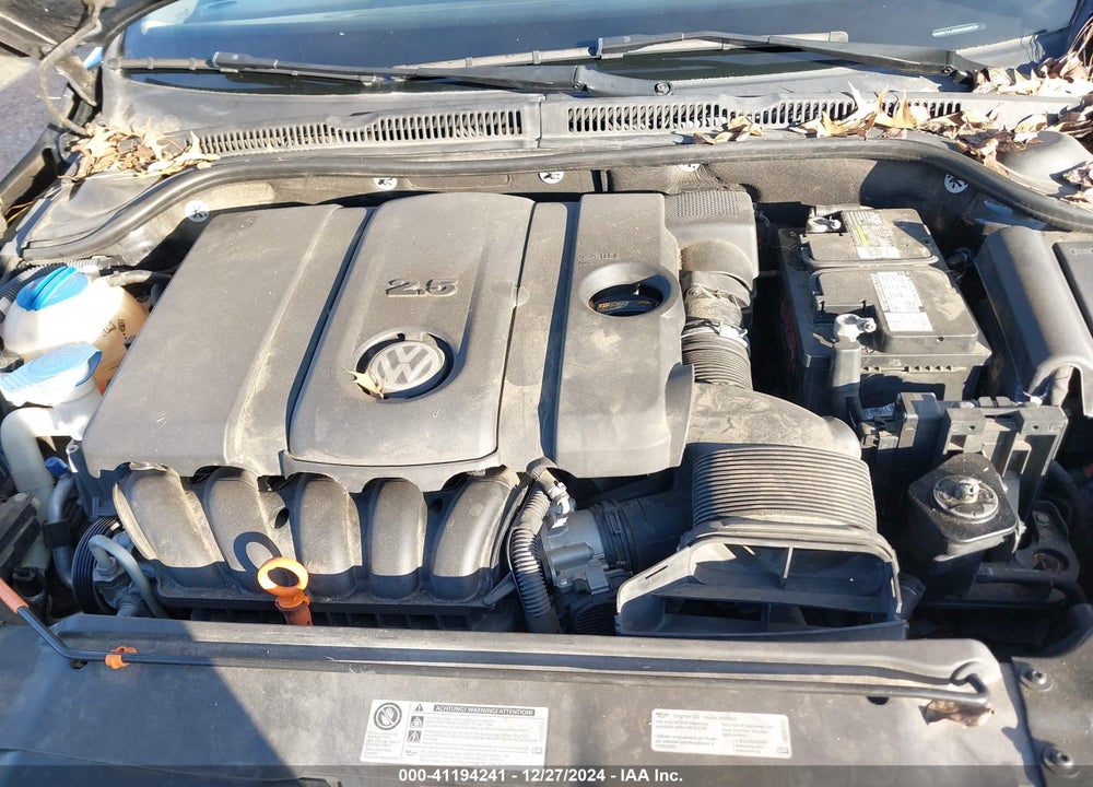 2013 VOLKSWAGEN JETTA VIN: 3VWDX7AJXDM389534