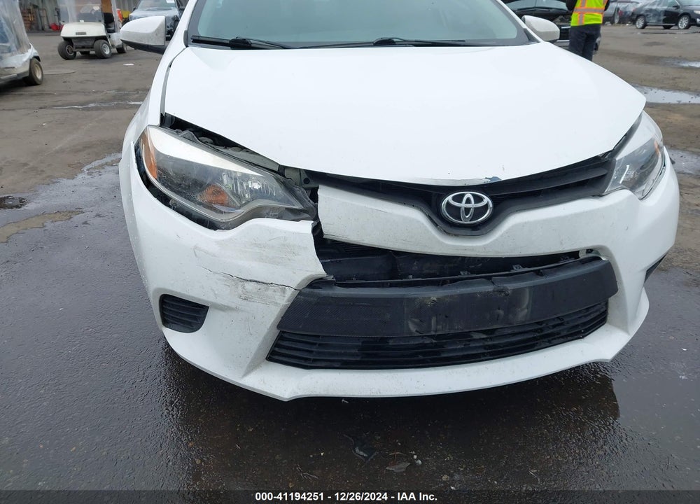 2014 TOYOTA COROLLA LE VIN: 5YFBURHE3EP078397