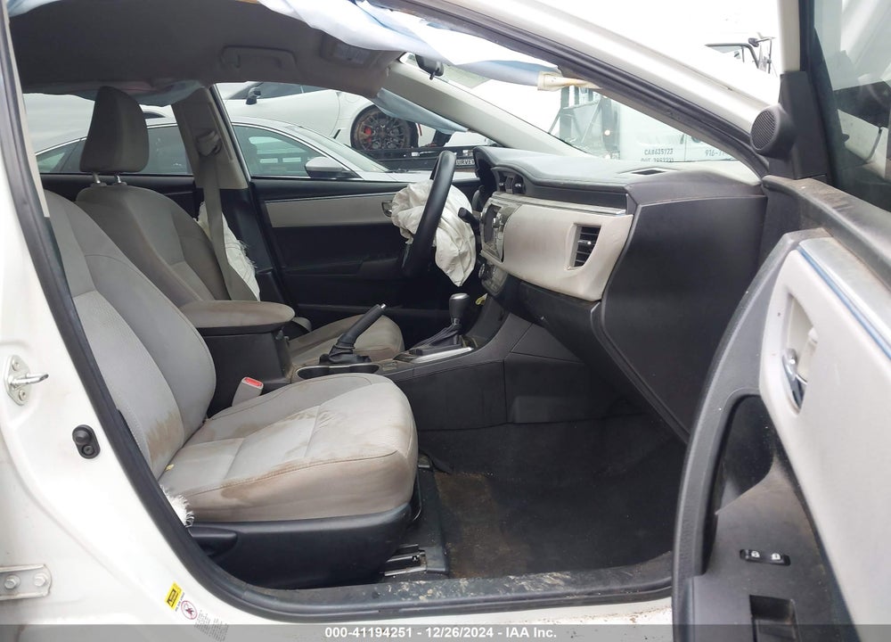 2014 TOYOTA COROLLA LE VIN: 5YFBURHE3EP078397