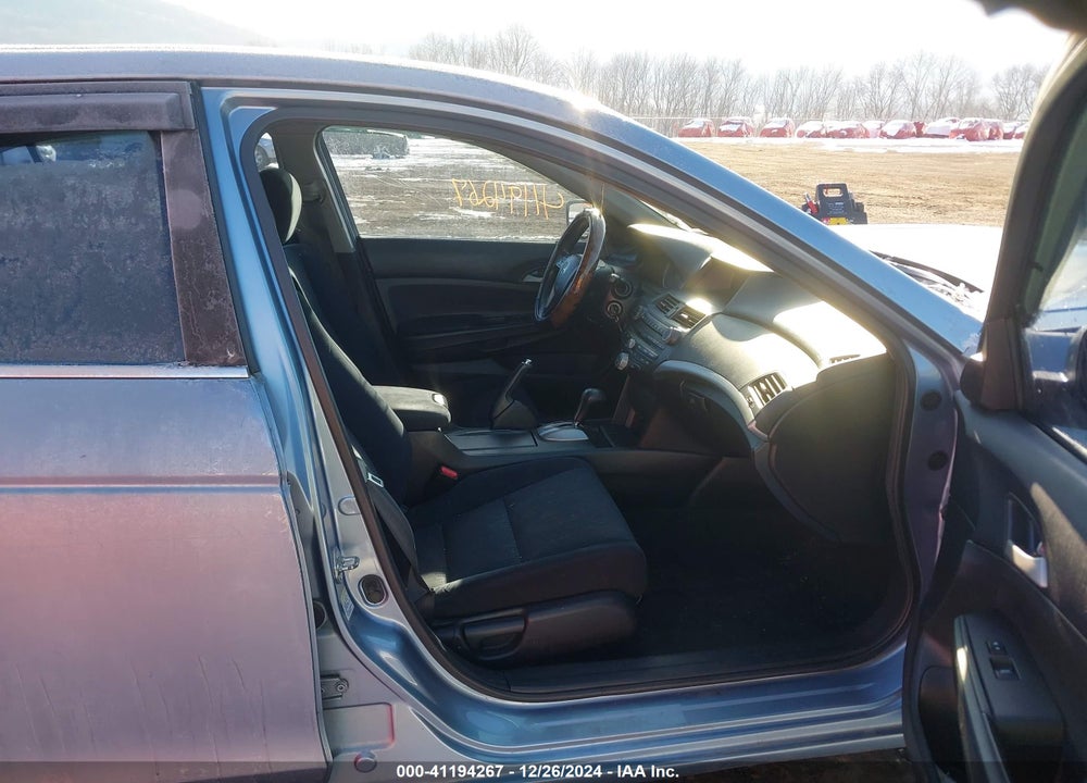 2011 HONDA ACCORD 2.4 LX-P VIN: 1HGCP2F43BA117326