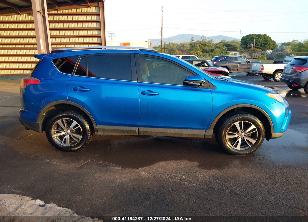2016 TOYOTA RAV4 XLE VIN: JTMWFREV7GJ083559
