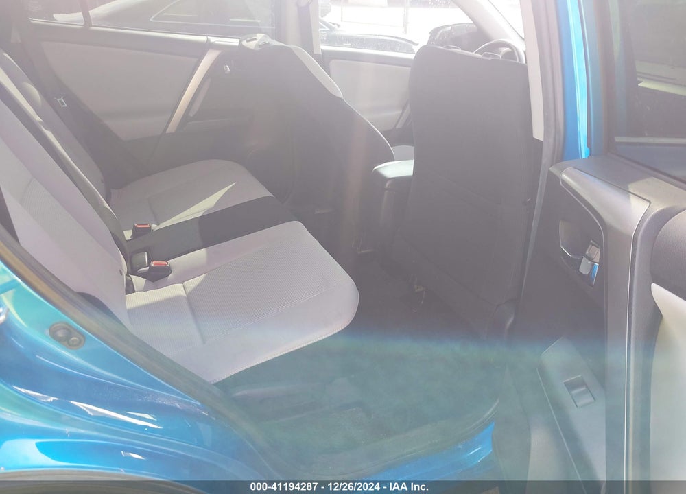 2016 TOYOTA RAV4 XLE VIN: JTMWFREV7GJ083559