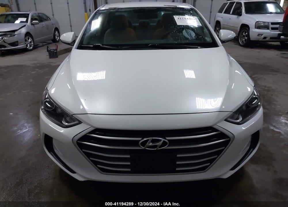 2017 HYUNDAI ELANTRA VIN: 5NPD74LF4HH082253