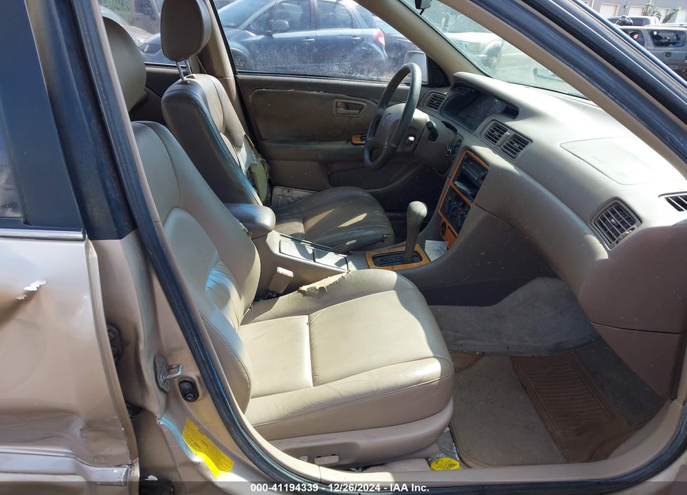 1998 TOYOTA CAMRY LE V6/XLE V6 VIN: JT2BF28K3W0122670