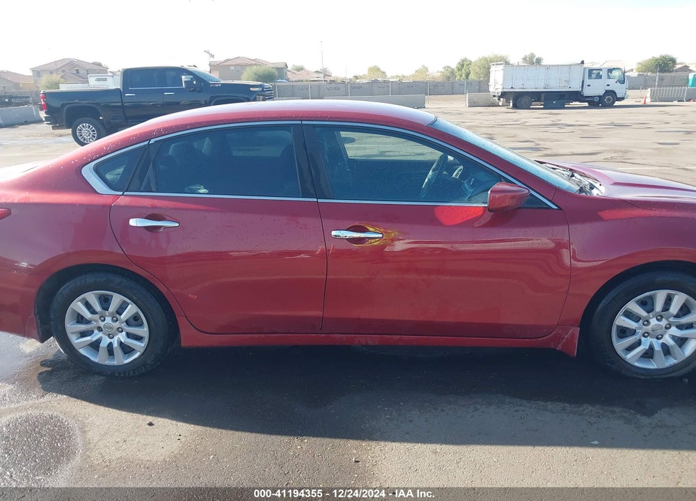 2017 NISSAN ALTIMA VIN: 1N4AL3APXHN319032