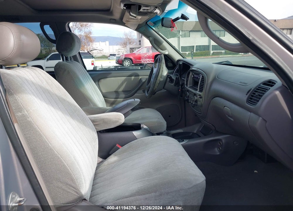 2002 TOYOTA SEQUOIA LIMITED V8 VIN: 5TDZT38A62S096410