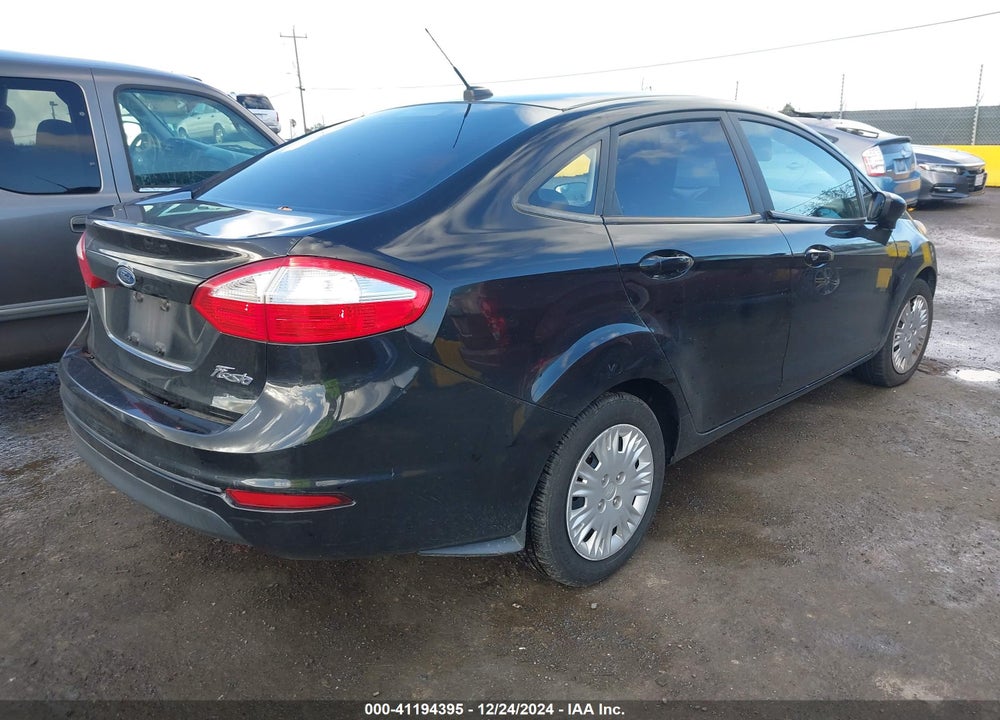 2015 FORD FIESTA S VIN: 3FADP4AJ2FM198488