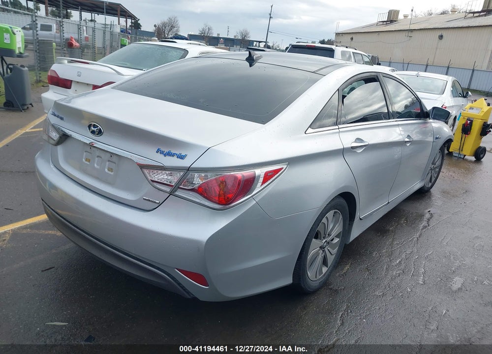 2013 HYUNDAI SONATA VIN: KMHEC4A4XDA068436