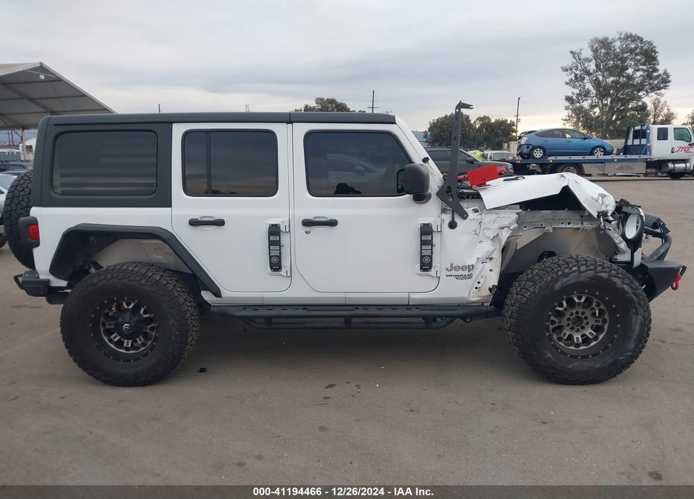 2019 JEEP WRANGLER UNLIMITED SPORT S 4X4 VIN: 1C4HJXDG0KW646218