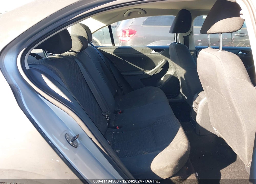 2014 VOLKSWAGEN JETTA 2.0L S VIN: 3VW1K7AJ8EM445392