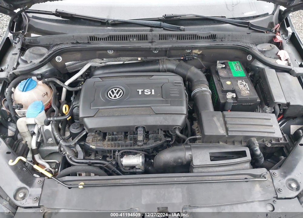 2015 VOLKSWAGEN JETTA 1.8T SE VIN: 3VWD17AJ5FM282749