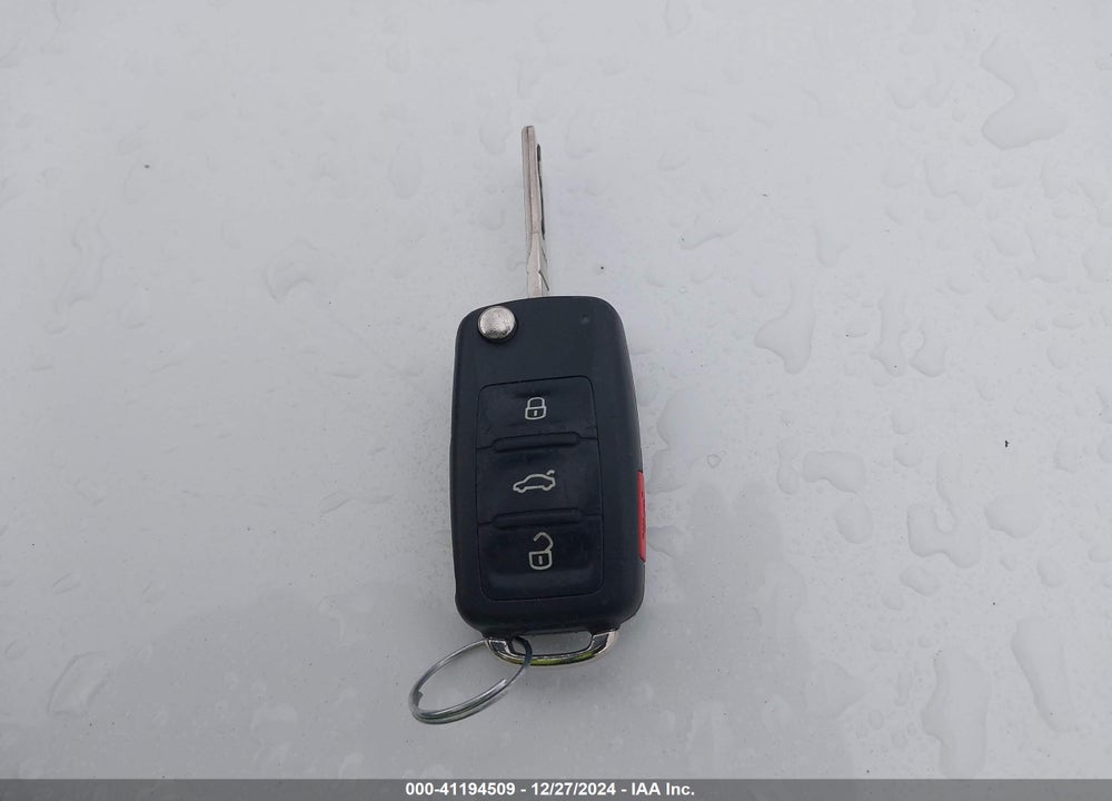 2015 VOLKSWAGEN JETTA 1.8T SE VIN: 3VWD17AJ5FM282749