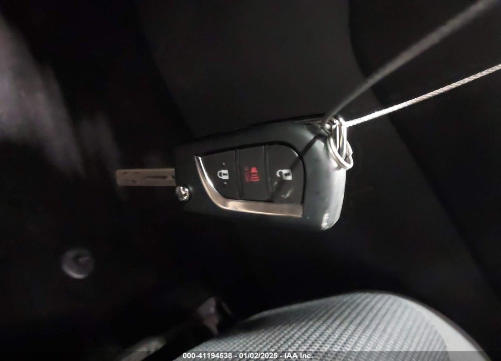 2022 TOYOTA RAV4 LE VIN: 2T3G1RFV0NC320040