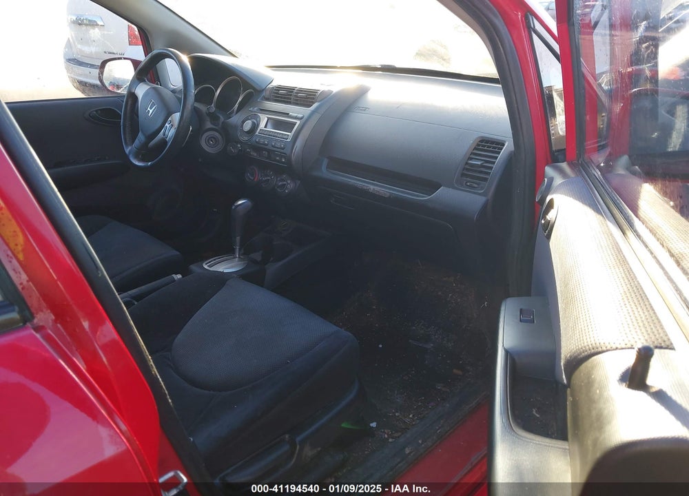2008 HONDA FIT VIN: JHMGD38678S000394