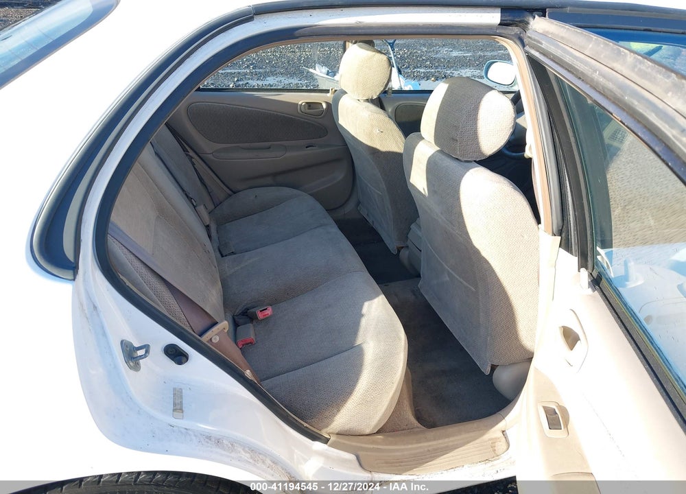 2002 TOYOTA COROLLA LE VIN: 2T1BR12E82C585688