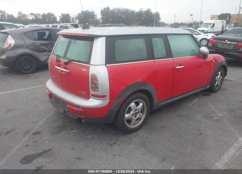 2011 MINI COOPER CLUBMAN VIN: WMWZF3C5XBT188488