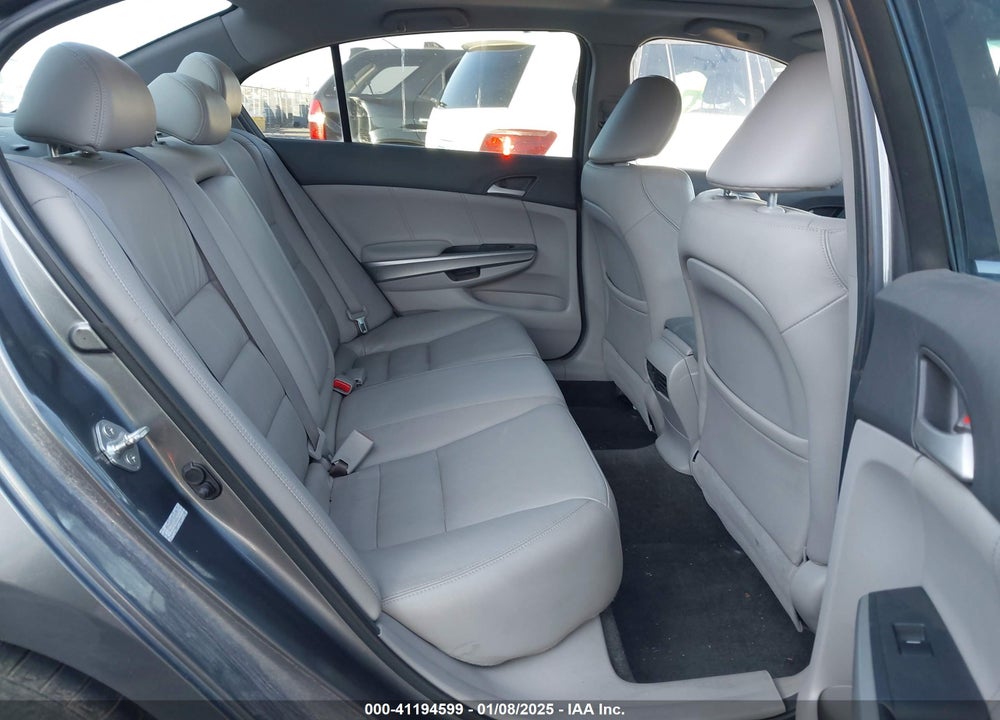 2010 HONDA ACCORD 2.4 EX-L VIN: 1HGCP2F83AA125539
