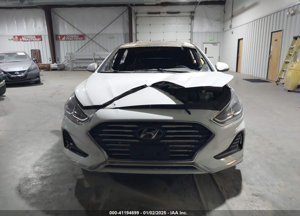 2018 HYUNDAI SONATA HYBRID VIN: KMHE24L37JA083849