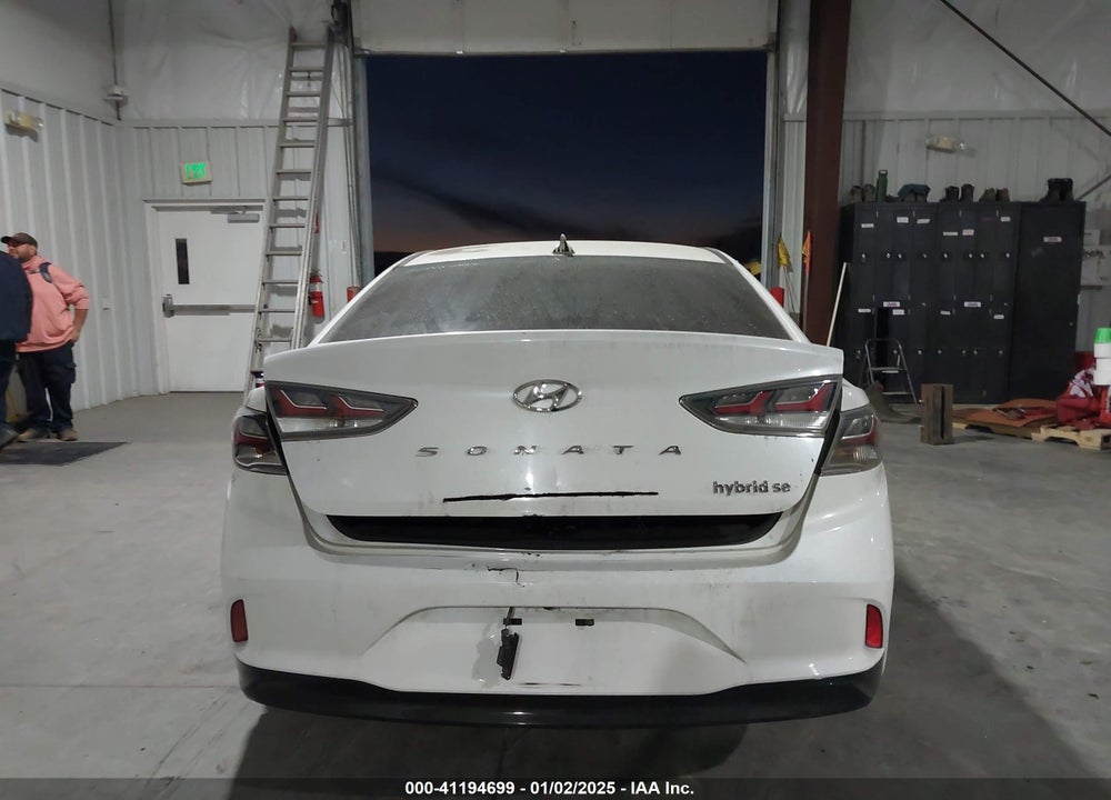 2018 HYUNDAI SONATA HYBRID VIN: KMHE24L37JA083849