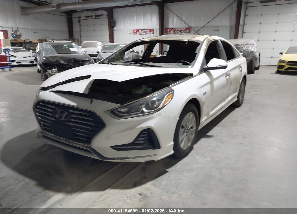 2018 HYUNDAI SONATA HYBRID VIN: KMHE24L37JA083849
