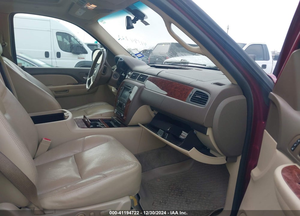 2009 CHEVROLET SUBURBAN 1500 LTZ VIN: 1GNFC36009R241115