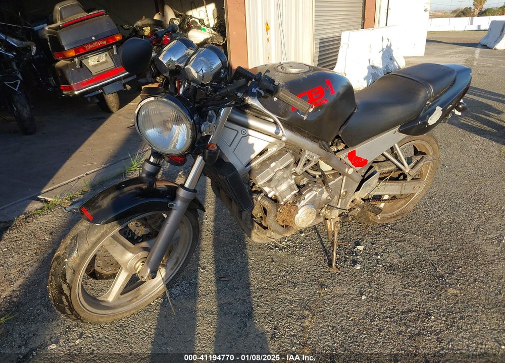 1989 HONDA CB400 F VIN: JH2NC2711KM000499