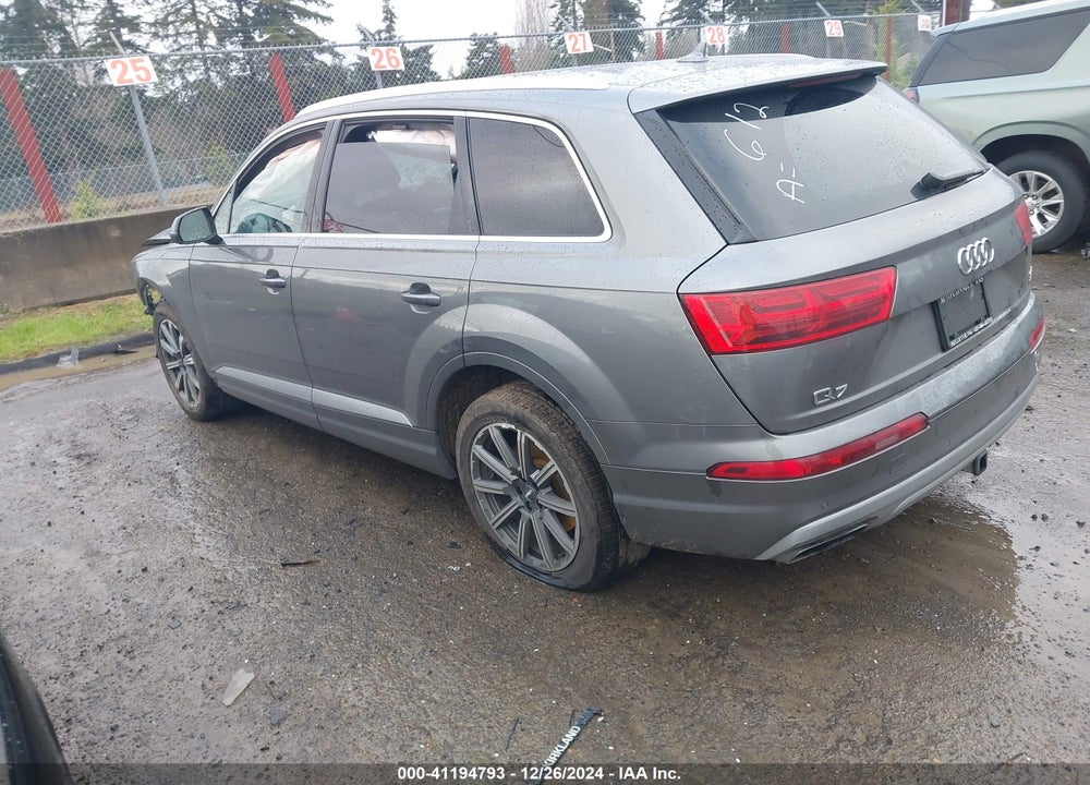 2017 AUDI Q7 3.0T PREMIUM VIN: WA1LAAF70HD055597