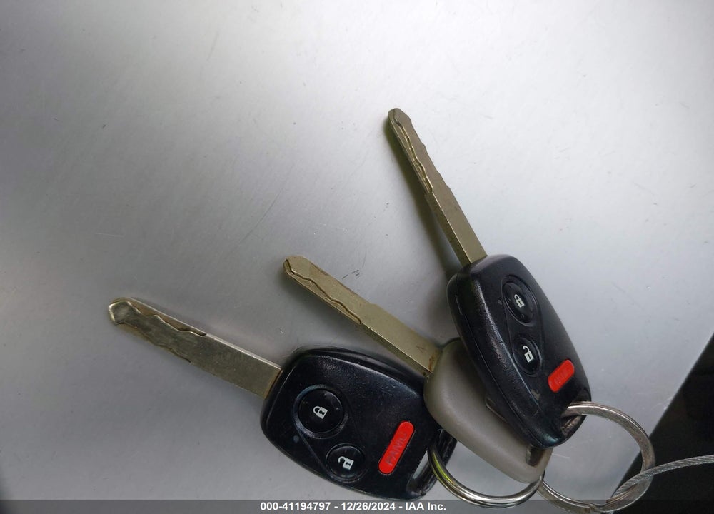 2005 HONDA PILOT EX-L VIN: 2HKYF18775H522854