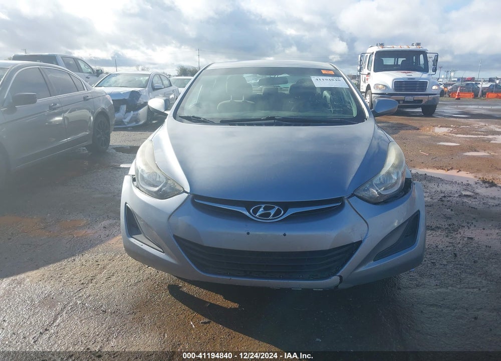 2016 HYUNDAI ELANTRA VIN: 5NPDH4AE5GH674301