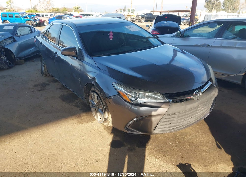 2015 TOYOTA CAMRY SE VIN: 4T1BF1FKXFU917689
