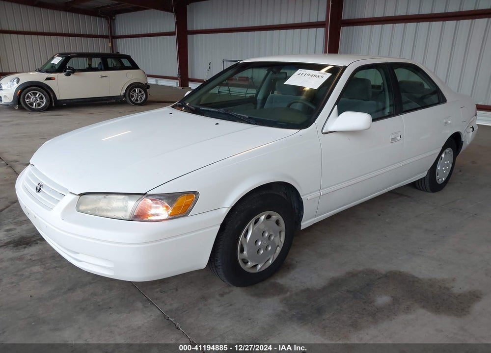 1997 TOYOTA CAMRY LE VIN: JT2BG22K8V0087192