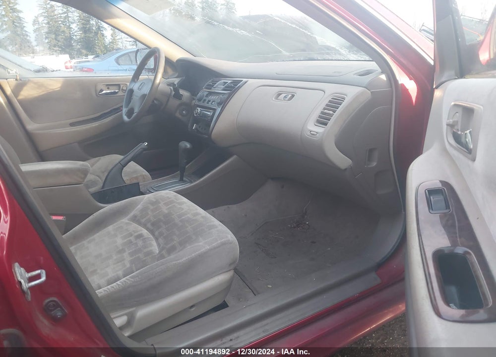 2002 HONDA ACCORD 2.3 EX VIN: JHMCG56682C007473