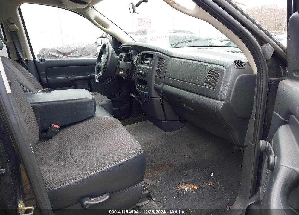 2005 DODGE RAM 1500 ST VIN: 1D7HA18D15J508241