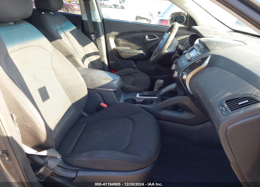 2014 HYUNDAI TUCSON VIN: KM8JTCAF4EU892913