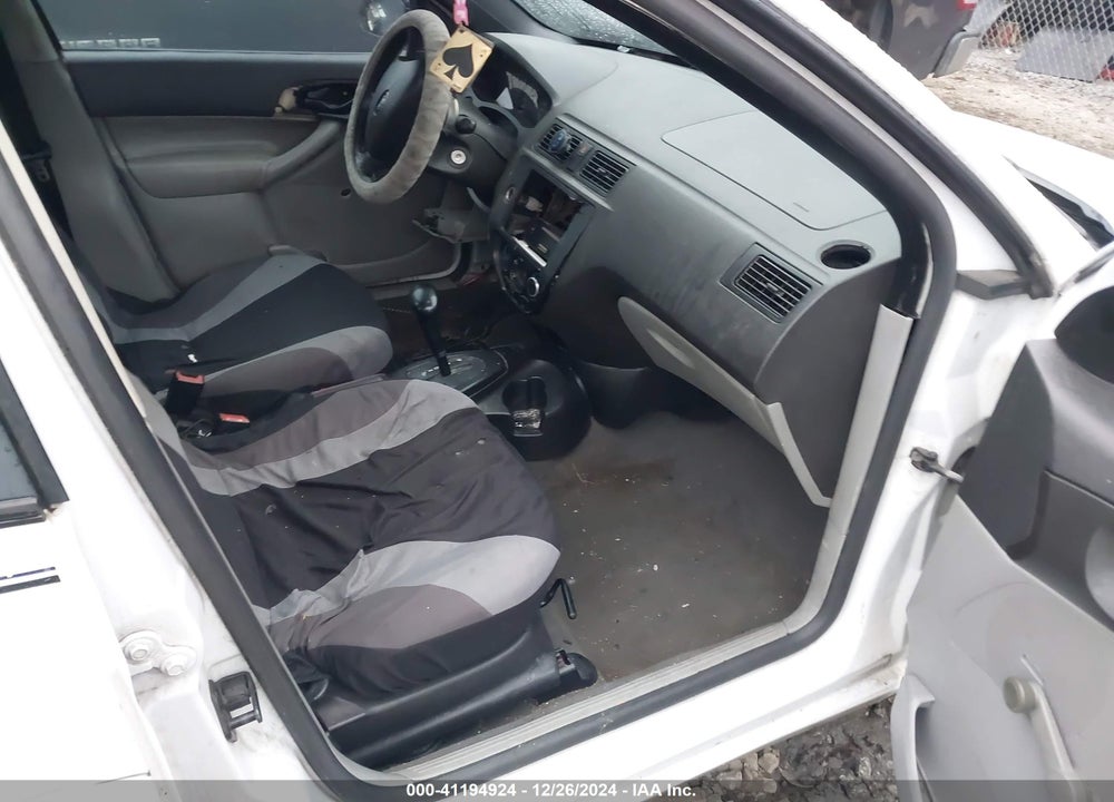 2007 FORD FOCUS S/SE/SES VIN: 1FAFP34N57W166072